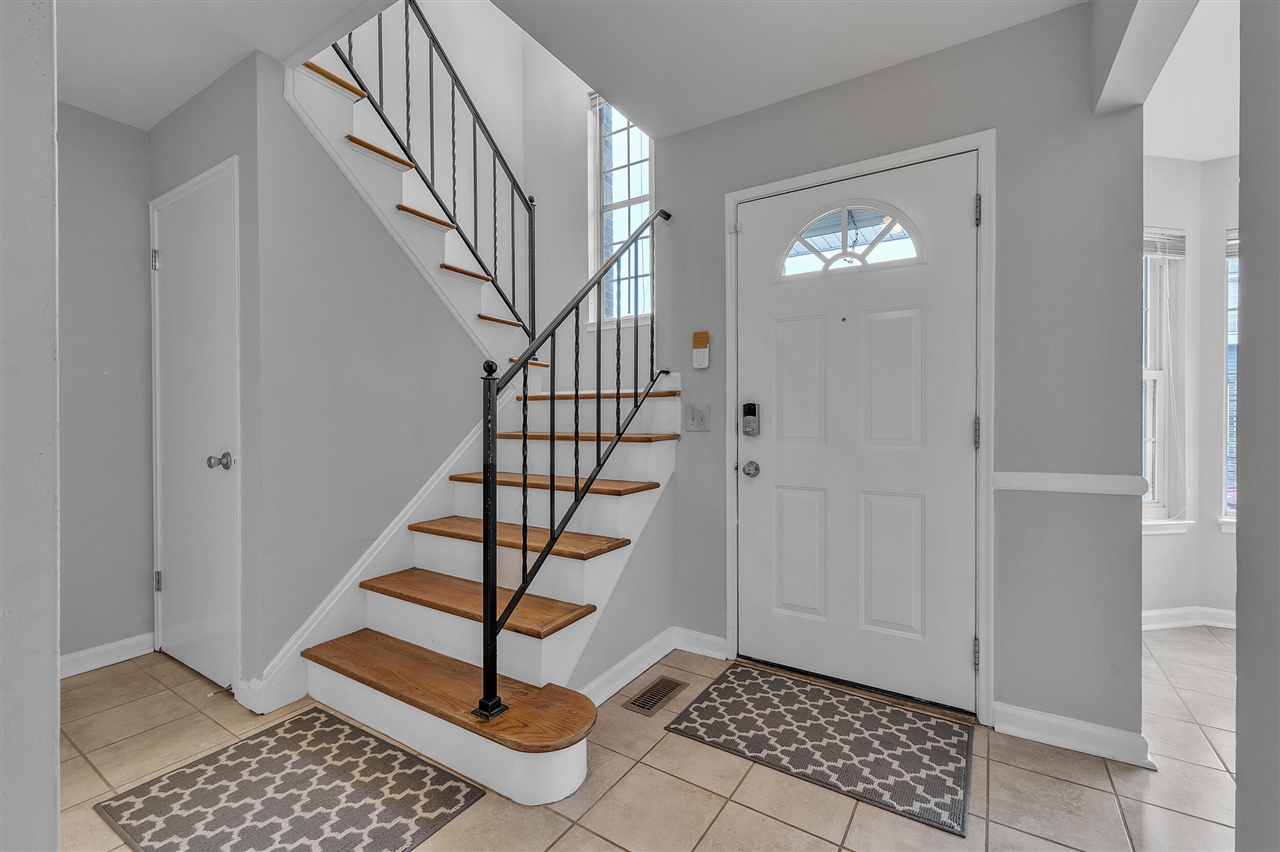 2784 Page Avenue, Ann Arbor, MI, 48104-6914