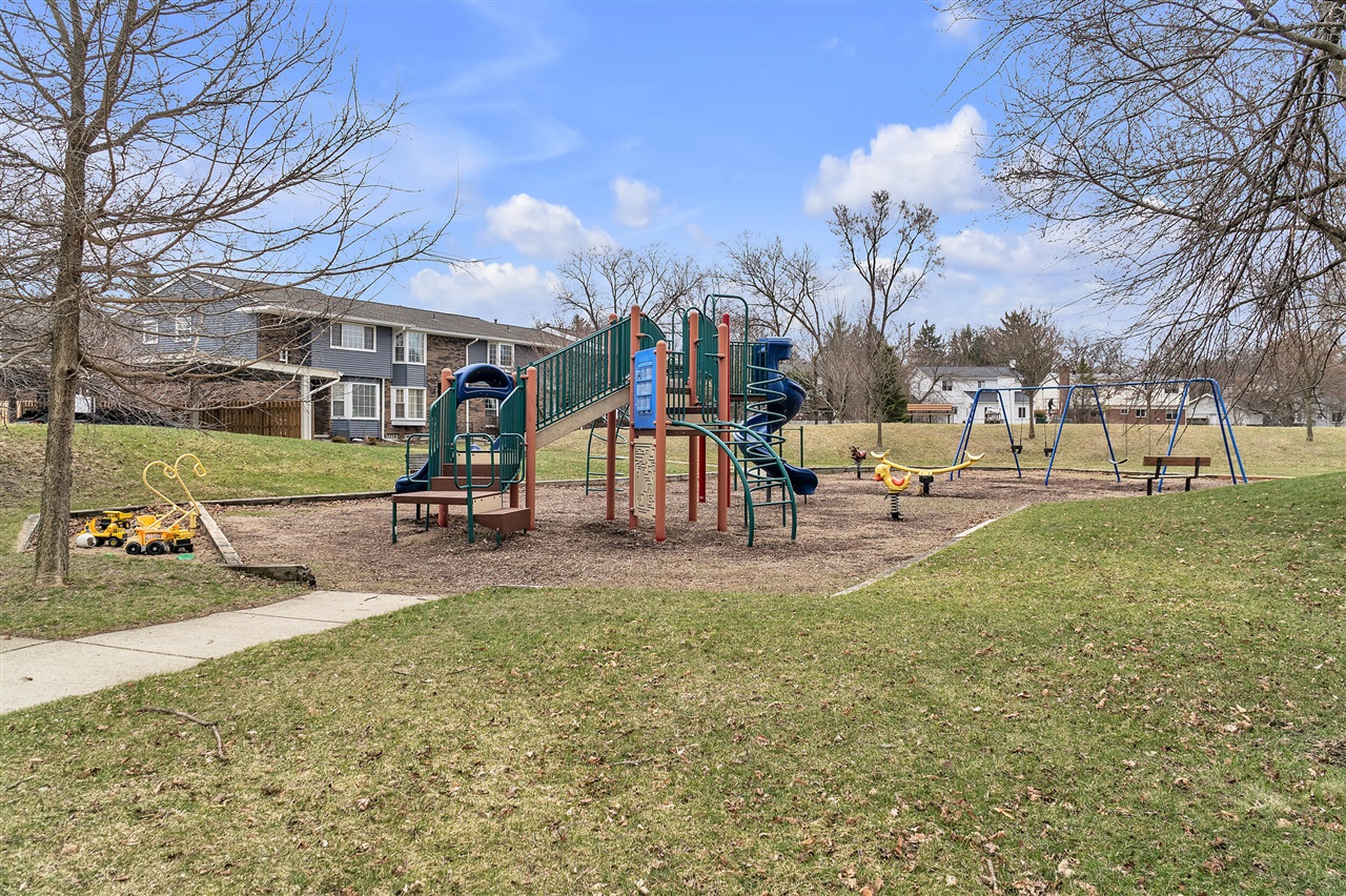 2784 Page Avenue, Ann Arbor, MI, 48104-6914