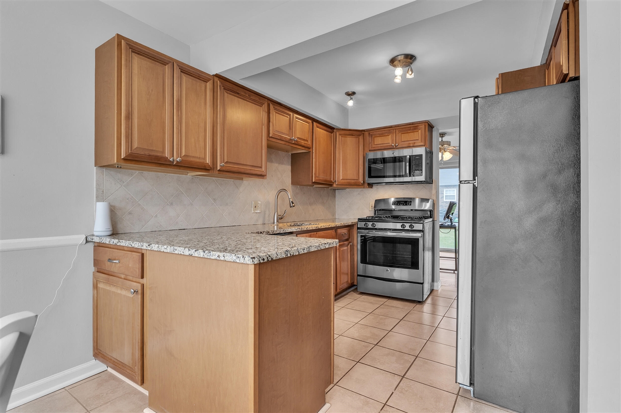 2784 Page Avenue, Ann Arbor, MI, 48104-6914