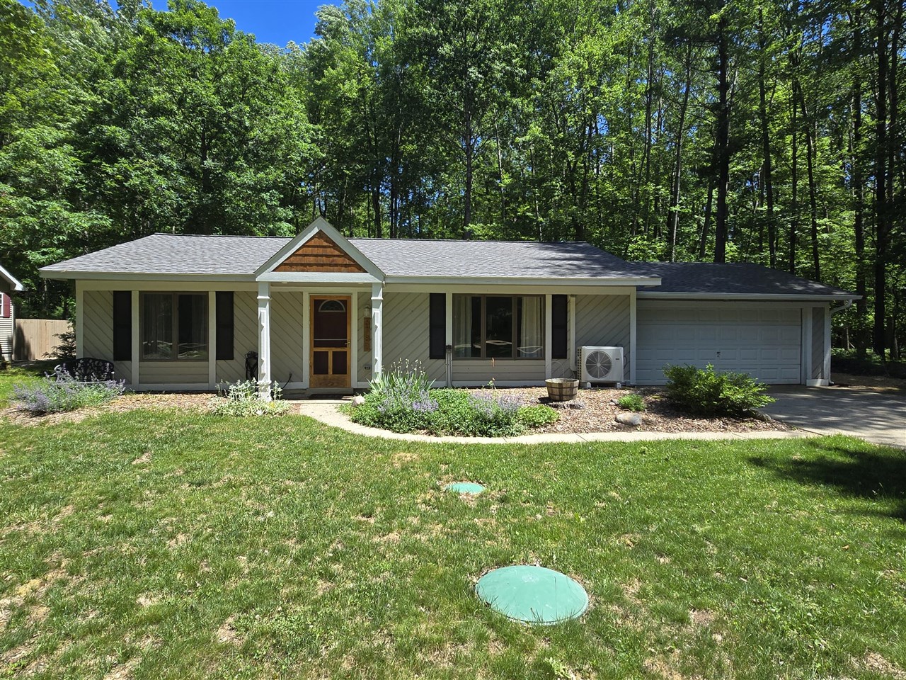 1st image of 6782 White Pine Dr, Stanwood, MI 49346 | MLS# 70521457