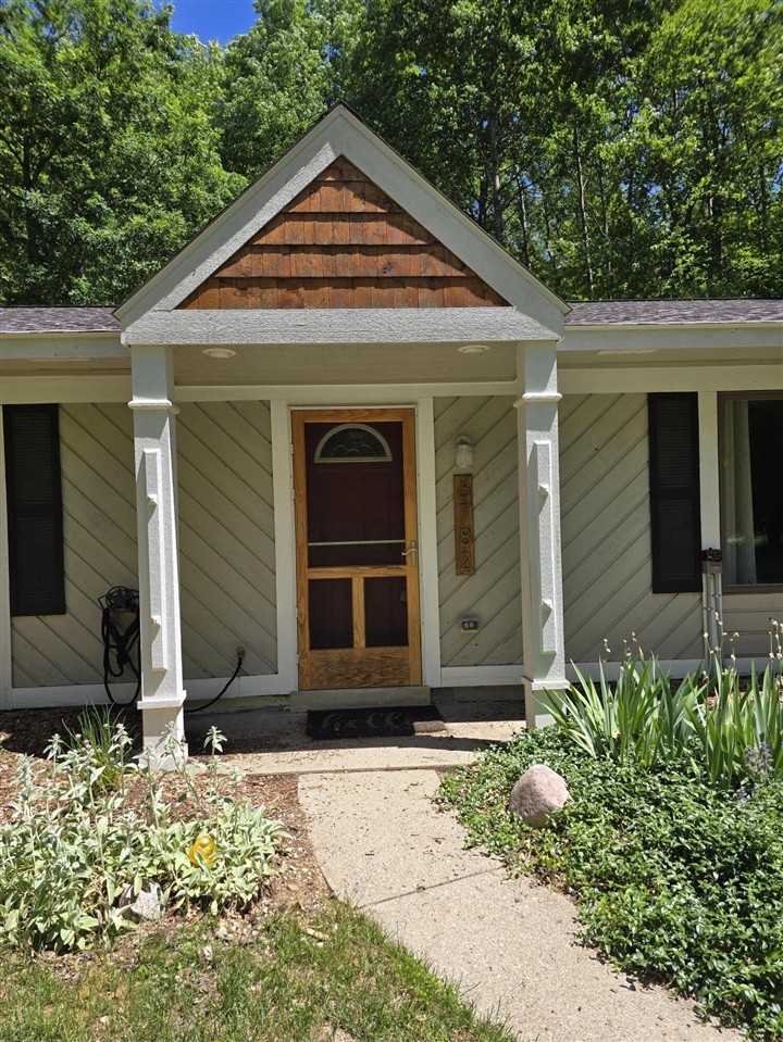2nd image of 6782 White Pine Dr, Stanwood, MI 49346 | MLS# 70521457