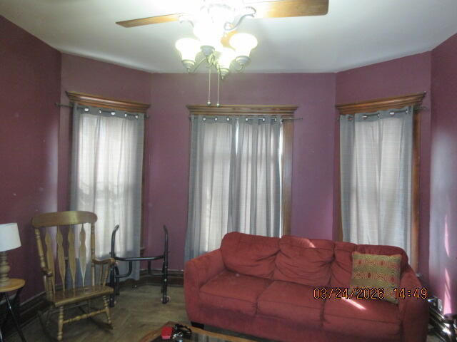 1224 E Main Street, Kalamazoo, MI, 49048-1827