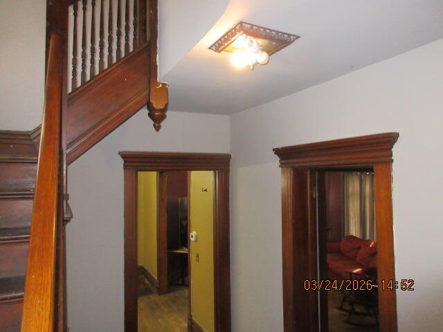 1224 E Main Street, Kalamazoo, MI, 49048-1827