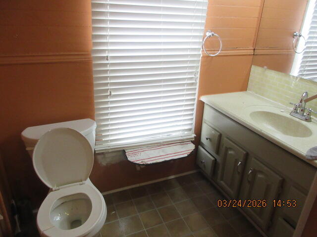 1224 E Main Street, Kalamazoo, MI, 49048-1827