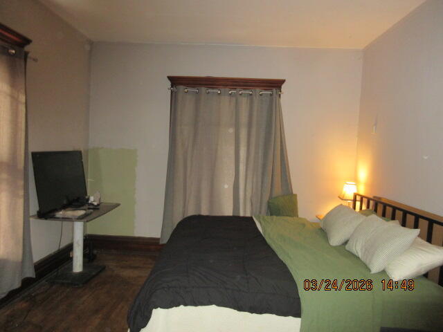 1224 E Main Street, Kalamazoo, MI, 49048-1827