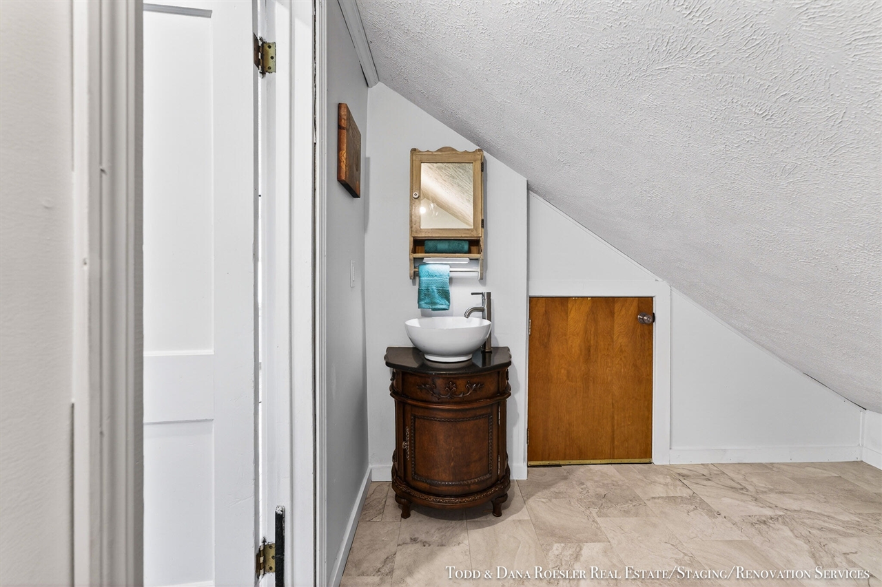 47 Banner Street, Grand Rapids, MI, 49507-2905