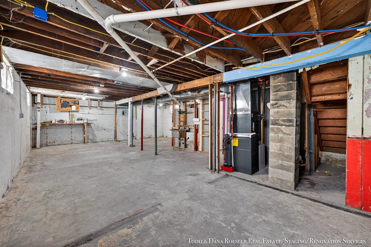 47 Banner Street, Grand Rapids, MI, 49507-2905