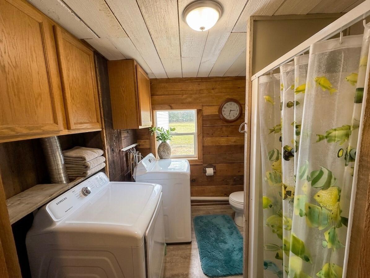 4409 W 1 Mile Road, White Cloud, MI, 49349-9723