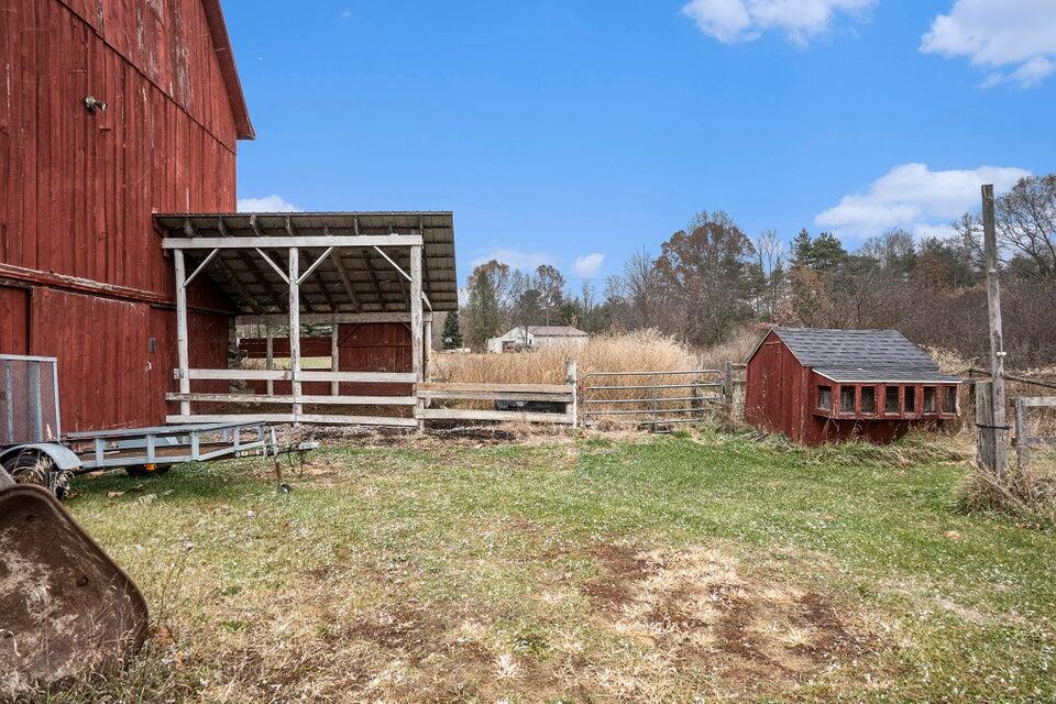 4409 W 1 Mile Road, White Cloud, MI, 49349-9723