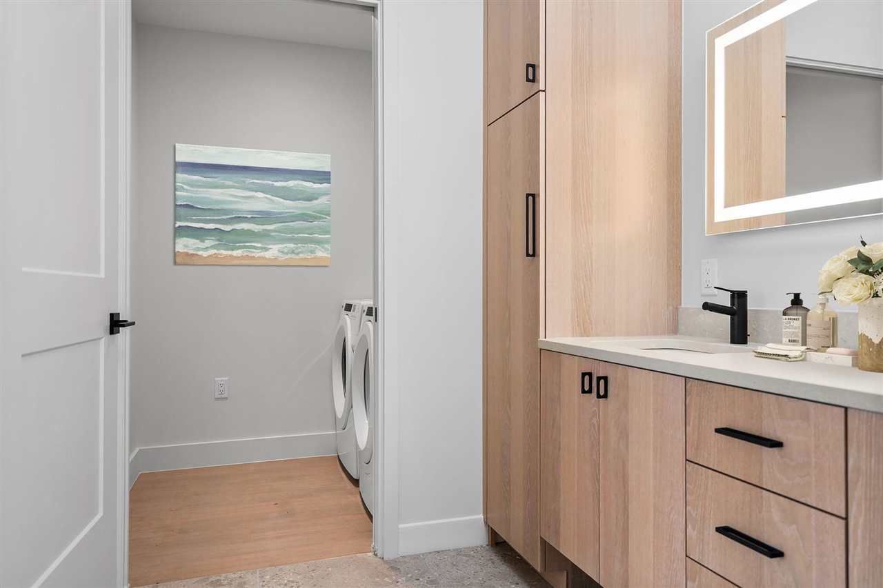 144 Oakes Street UNIT&nbsp;2002, Grand Rapids, MI, 49503-3155