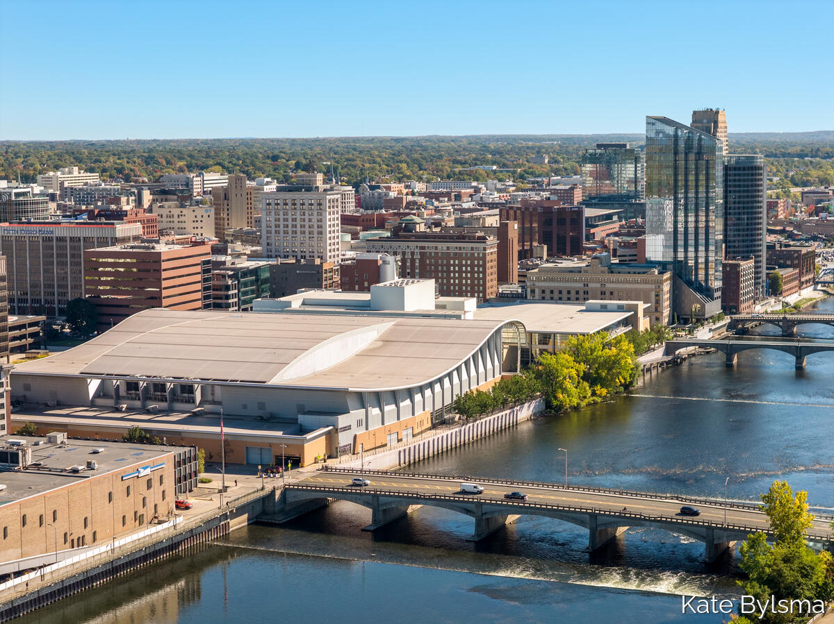 144 Oakes Street UNIT&nbsp;2002, Grand Rapids, MI, 49503-3155