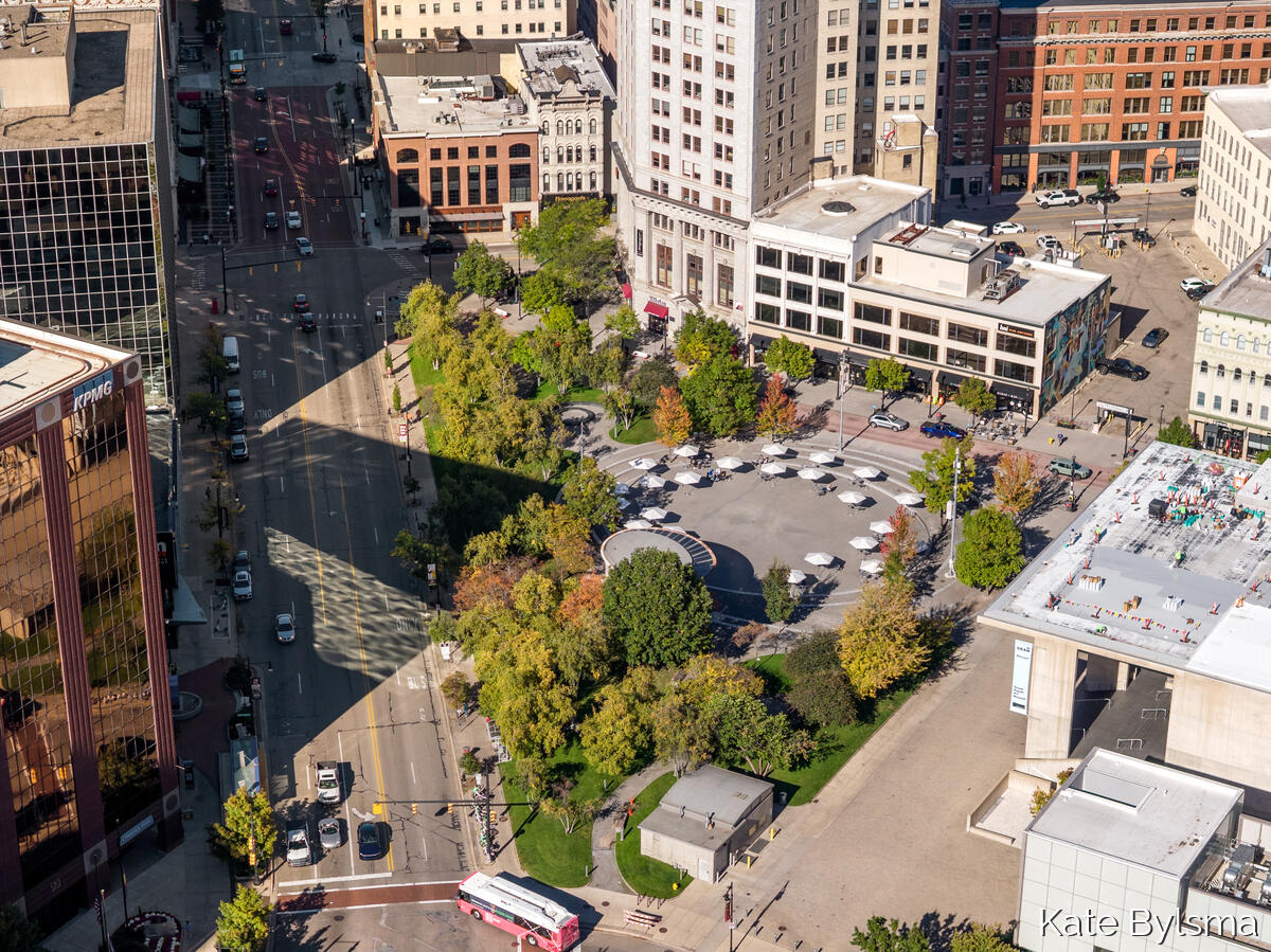 144 Oakes Street UNIT&nbsp;2002, Grand Rapids, MI, 49503-3155