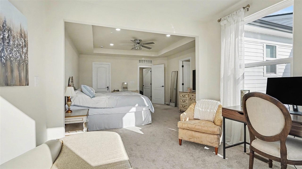 5512 E Spaniel Drive, Ann Arbor, MI, 48108