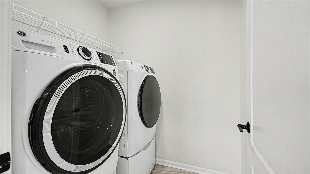 5512 E Spaniel Drive, Ann Arbor, MI, 48108