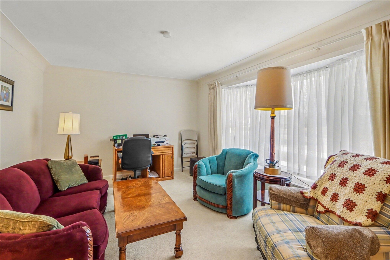 418 Larkspur Avenue, Portage, MI, 49002-6244