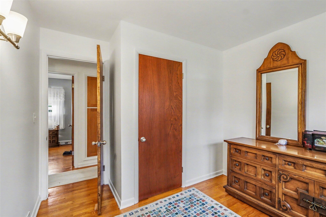 418 Larkspur Avenue, Portage, MI, 49002-6244