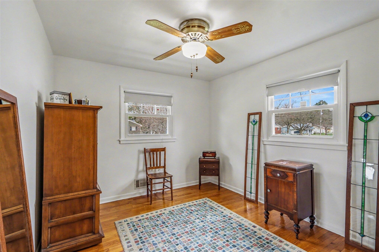 418 Larkspur Avenue, Portage, MI, 49002-6244