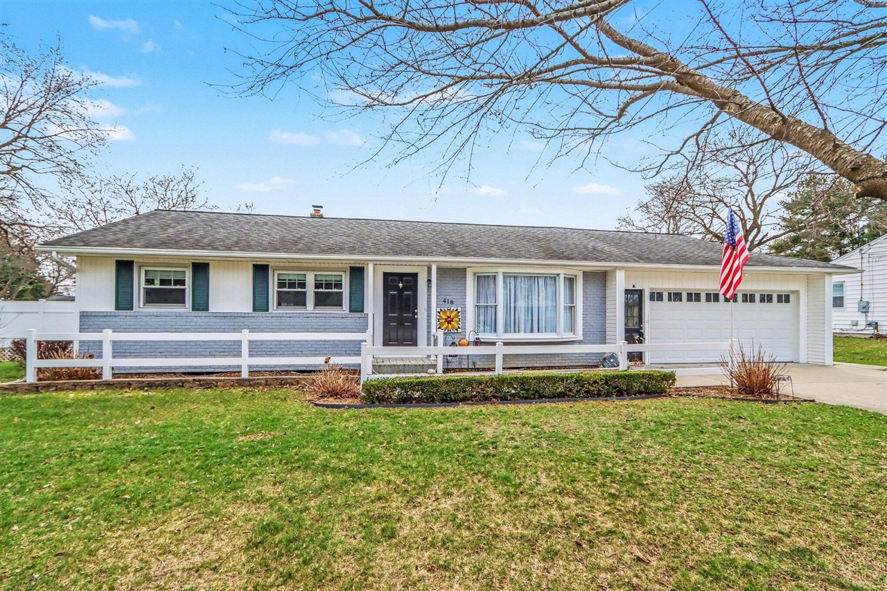 418 Larkspur Avenue, Portage, MI, 49002-6244