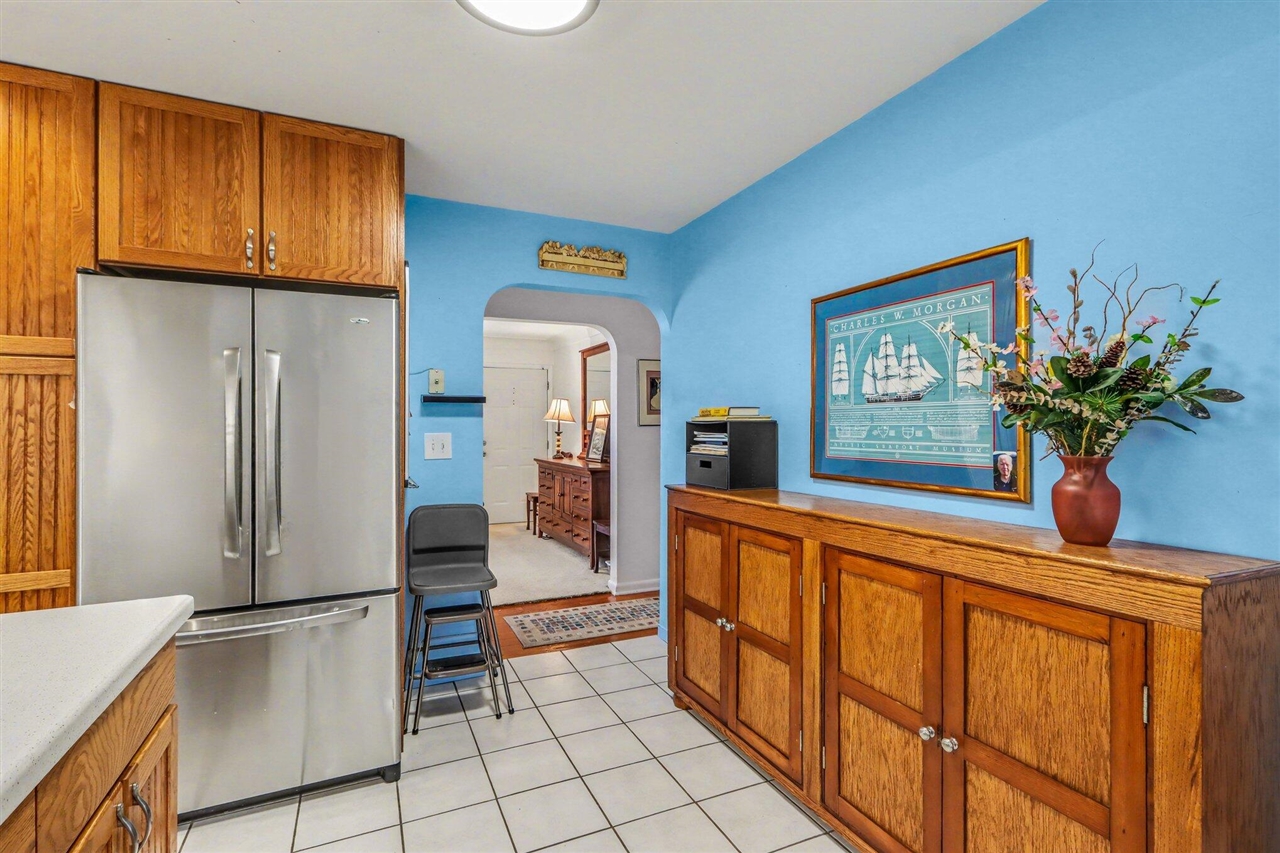 418 Larkspur Avenue, Portage, MI, 49002-6244