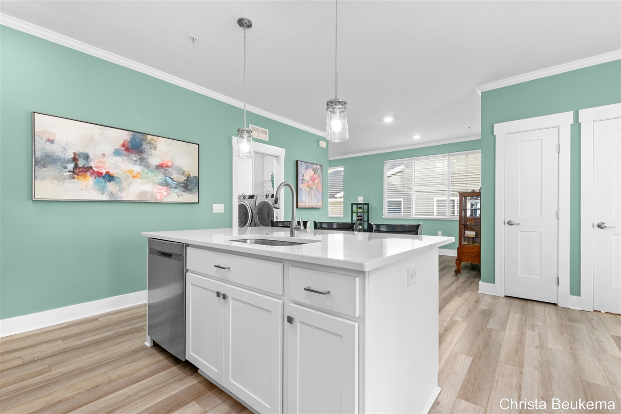 2368 Watertown Way, Grand Rapids, MI, 49505