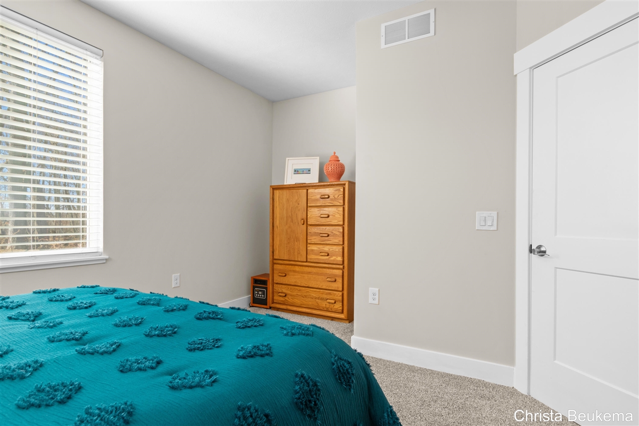 2368 Watertown Way, Grand Rapids, MI, 49505