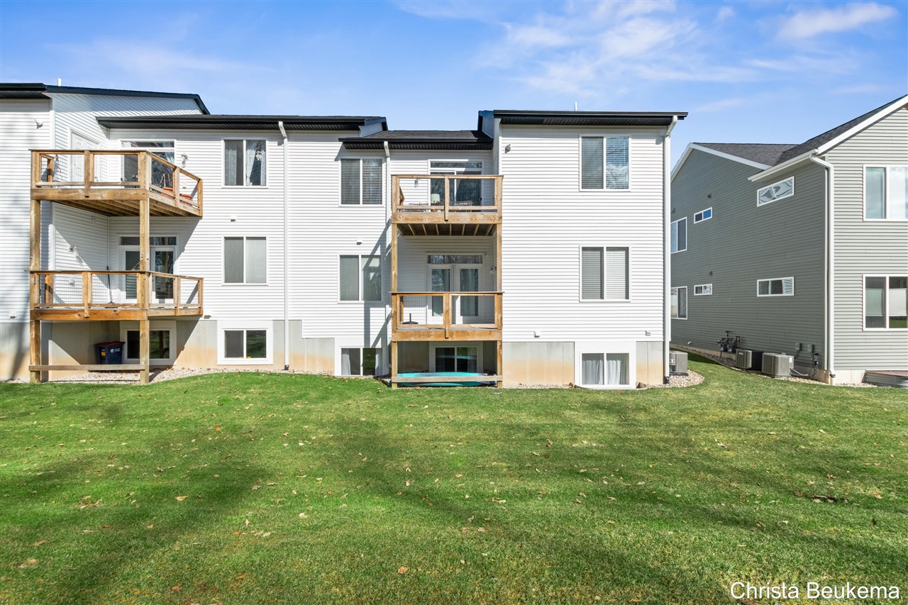 2368 Watertown Way, Grand Rapids, MI, 49505