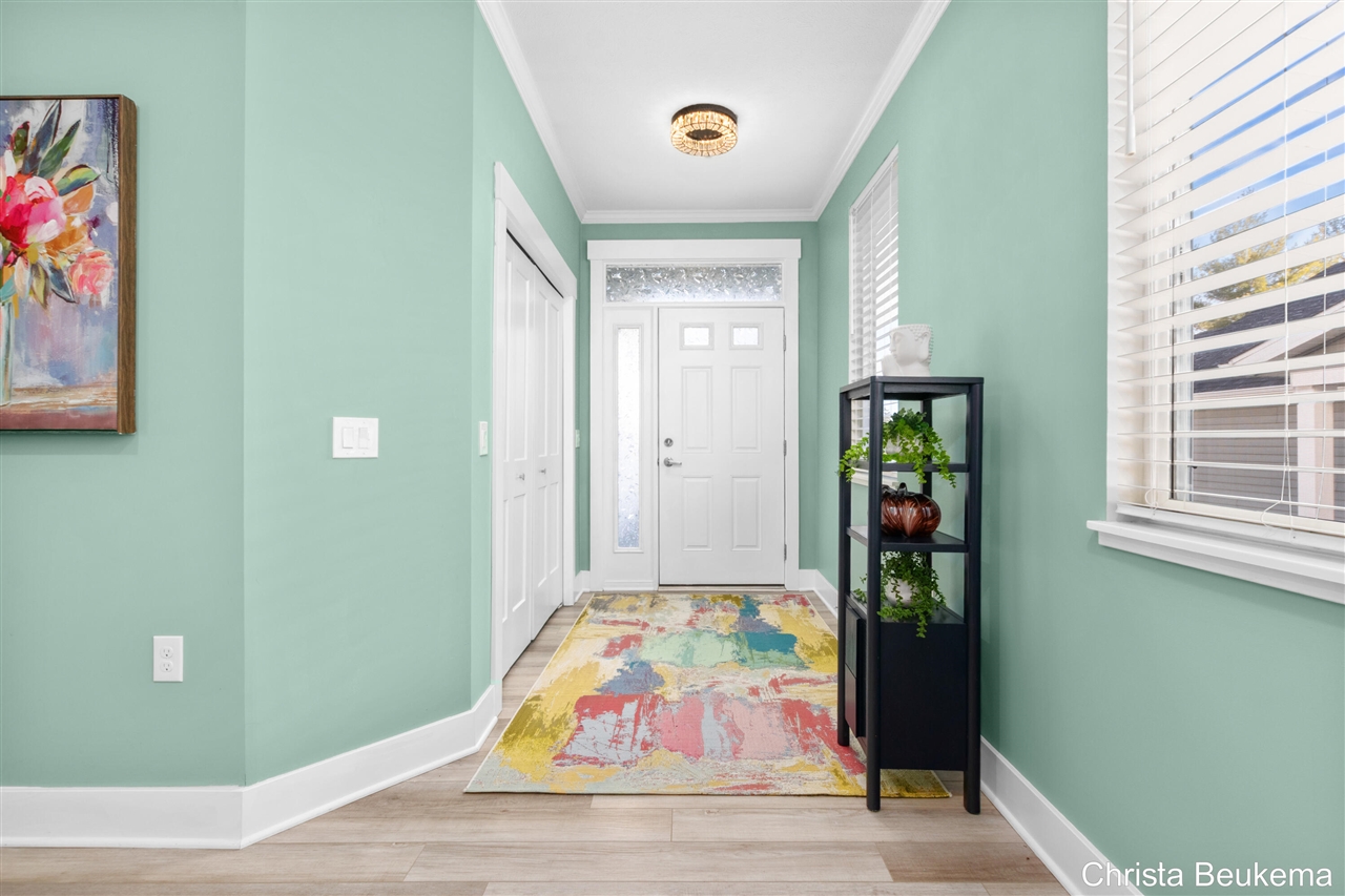 2368 Watertown Way, Grand Rapids, MI, 49505