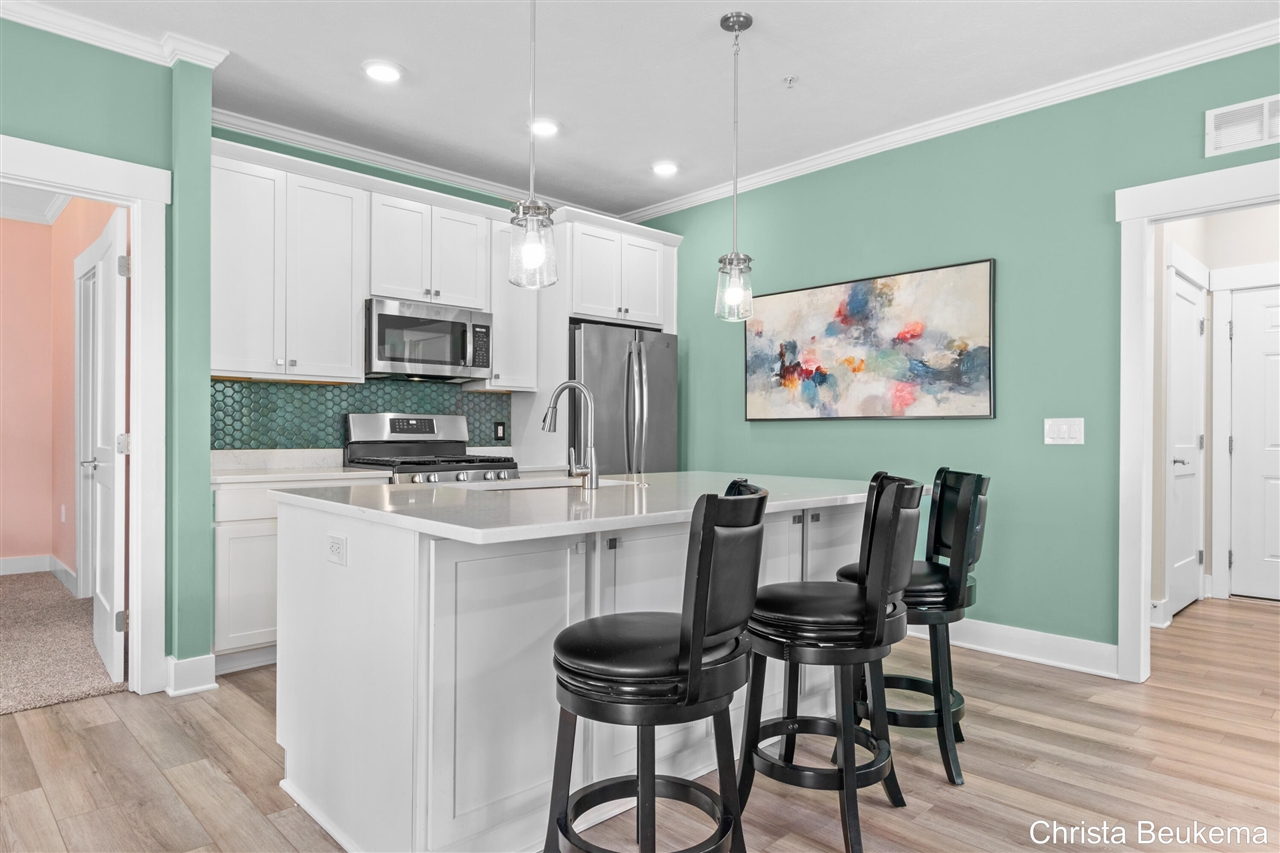 2368 Watertown Way, Grand Rapids, MI, 49505