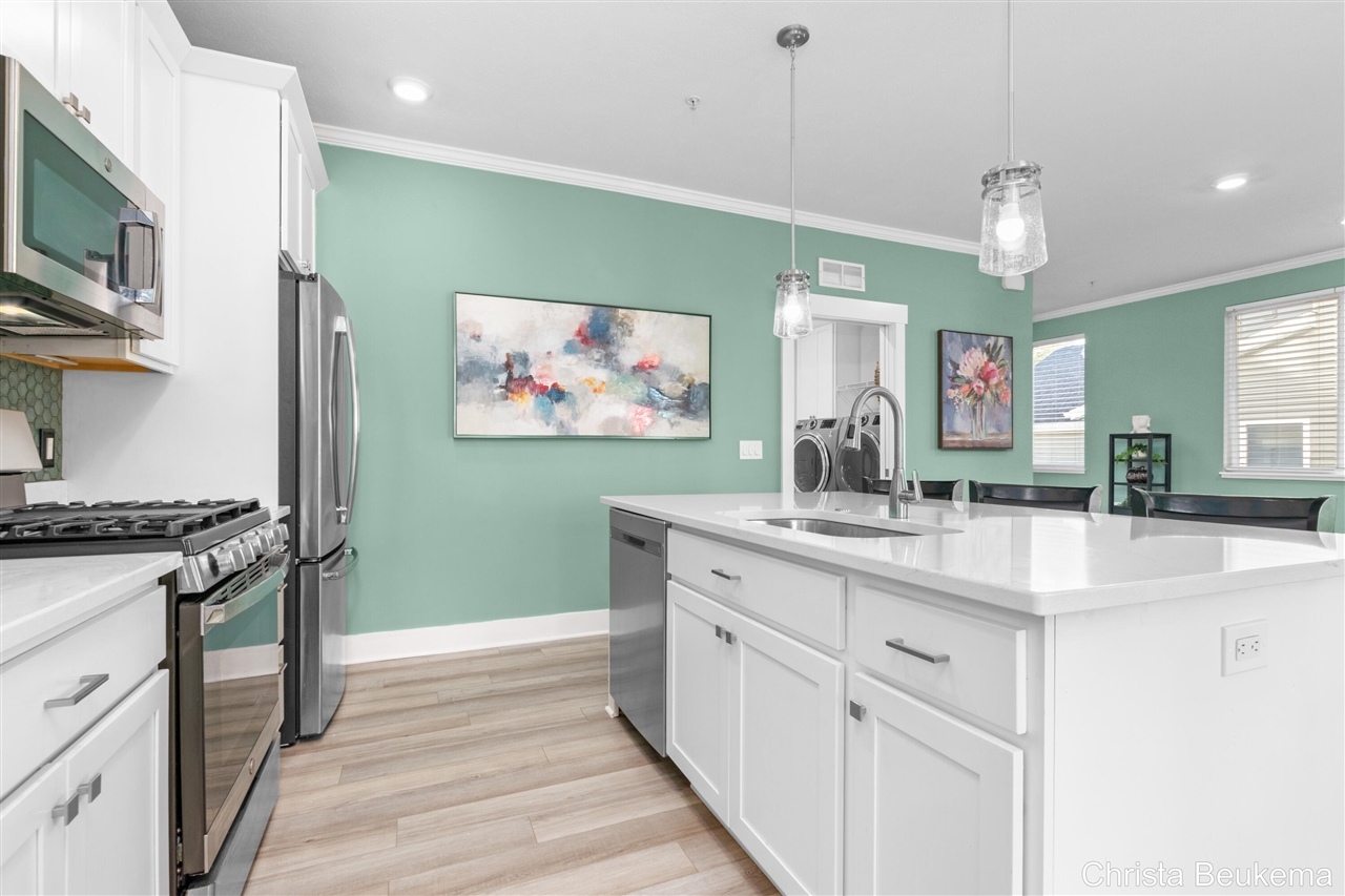 2368 Watertown Way, Grand Rapids, MI, 49505