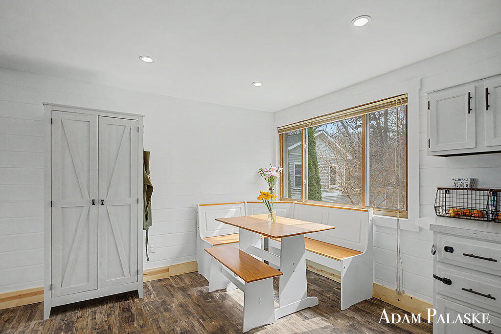 8457 Brower Lake Drive, Rockford, MI, 49341-9346