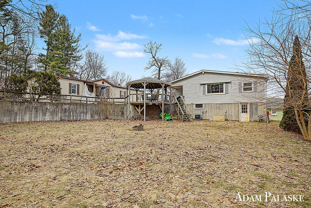 8457 Brower Lake Drive, Rockford, MI, 49341-9346