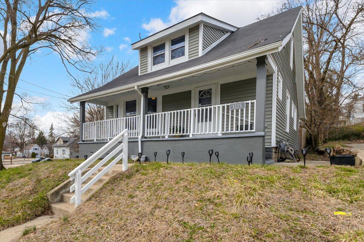 1115 Adams Street, Grand Rapids, MI, 49507-1947