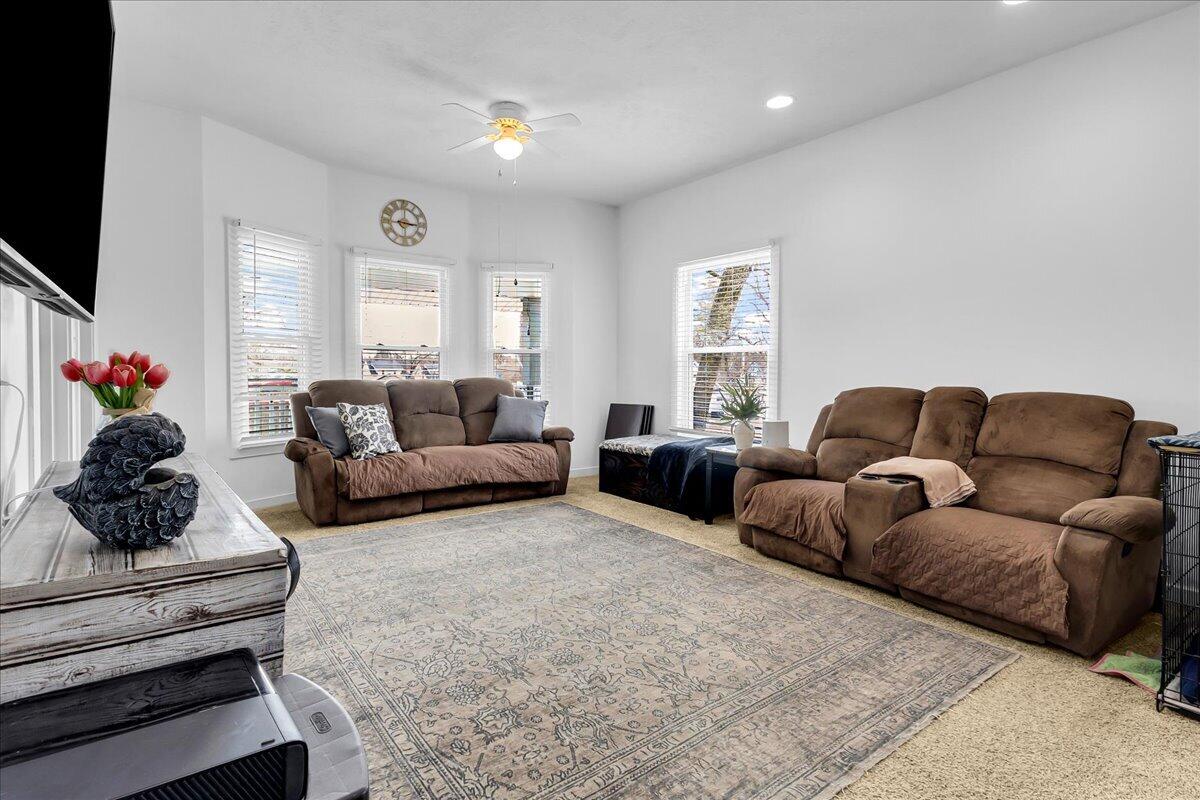 1115 Adams Street, Grand Rapids, MI, 49507-1947