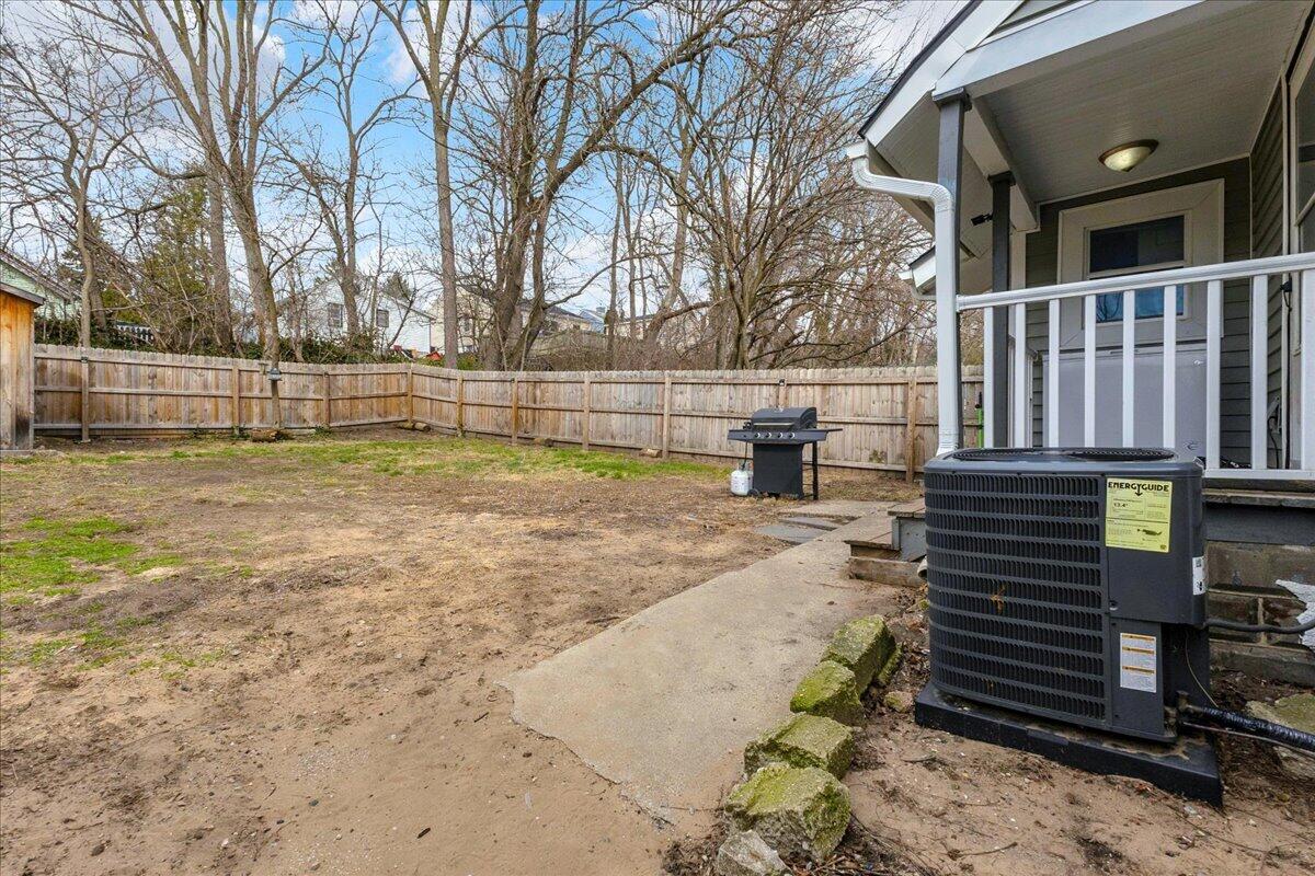 1115 Adams Street, Grand Rapids, MI, 49507-1947