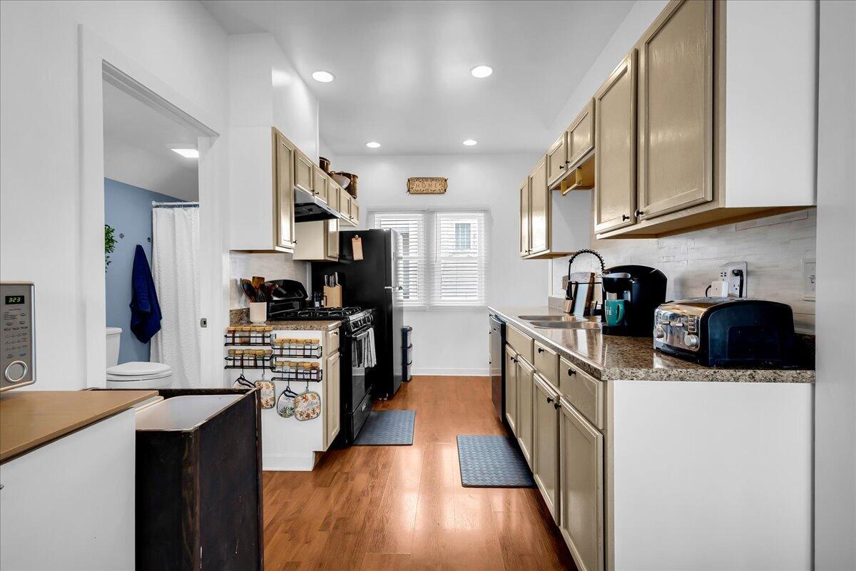 1115 Adams Street, Grand Rapids, MI, 49507-1947