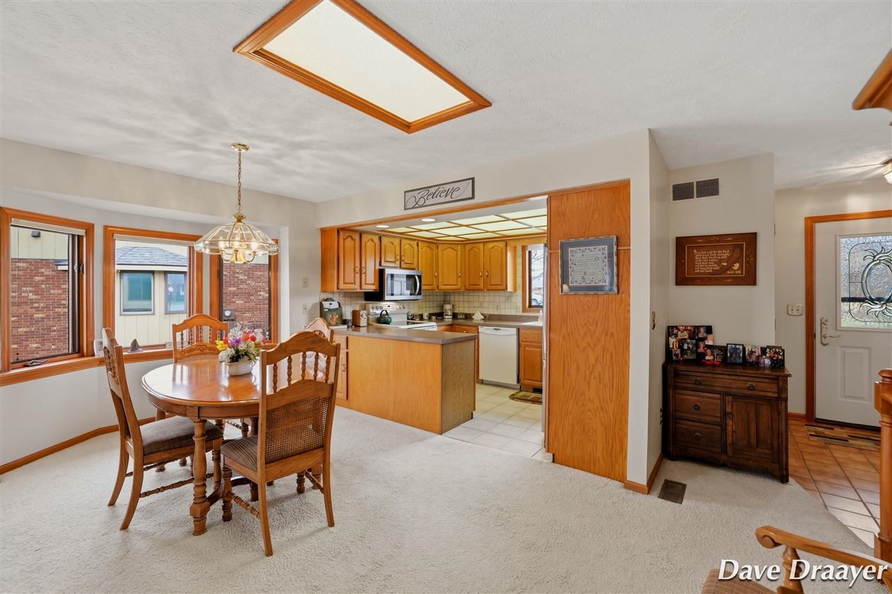 709 Waterview Court, Grandville, MI, 49418-9460