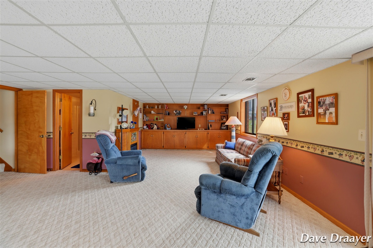 709 Waterview Court, Grandville, MI, 49418-9460