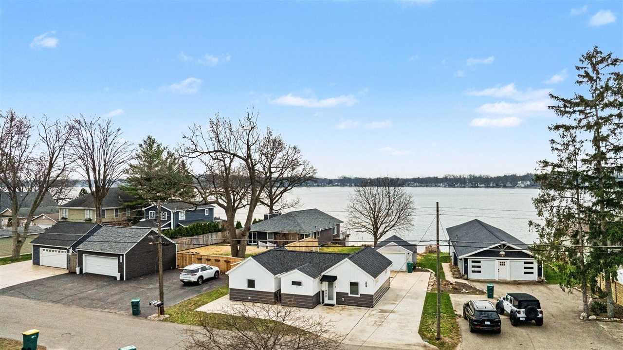 10139 Woodlawn Drive, Portage, MI, 49002