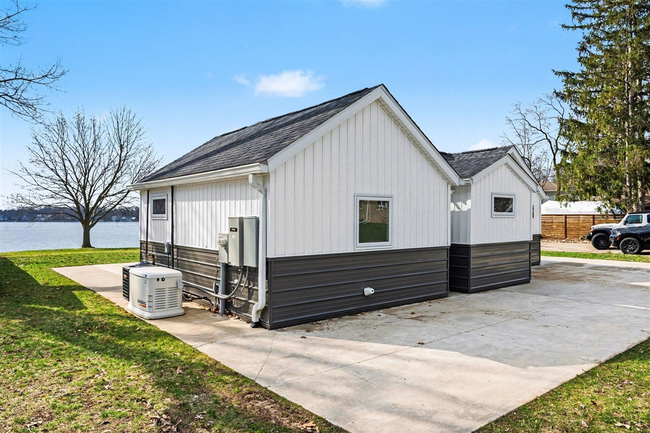 10139 Woodlawn Drive, Portage, MI, 49002