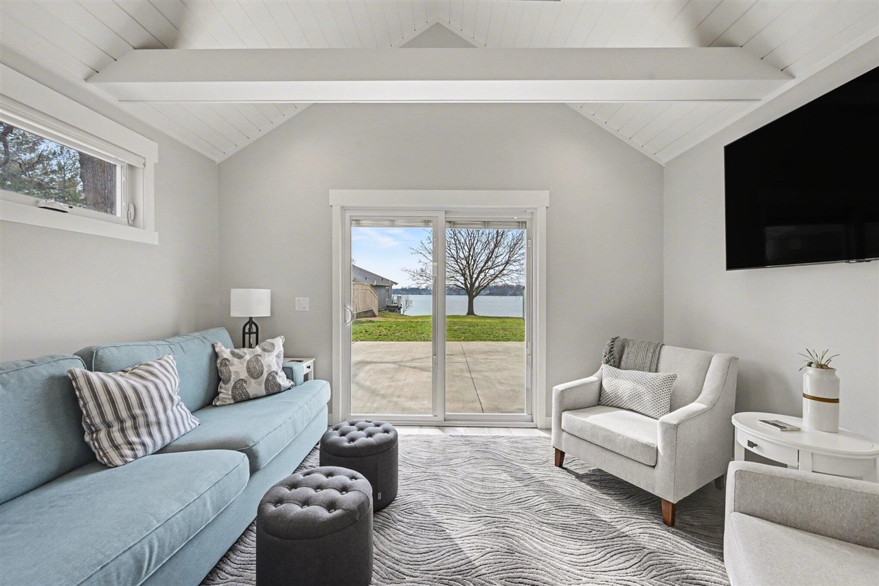 10139 Woodlawn Drive, Portage, MI, 49002