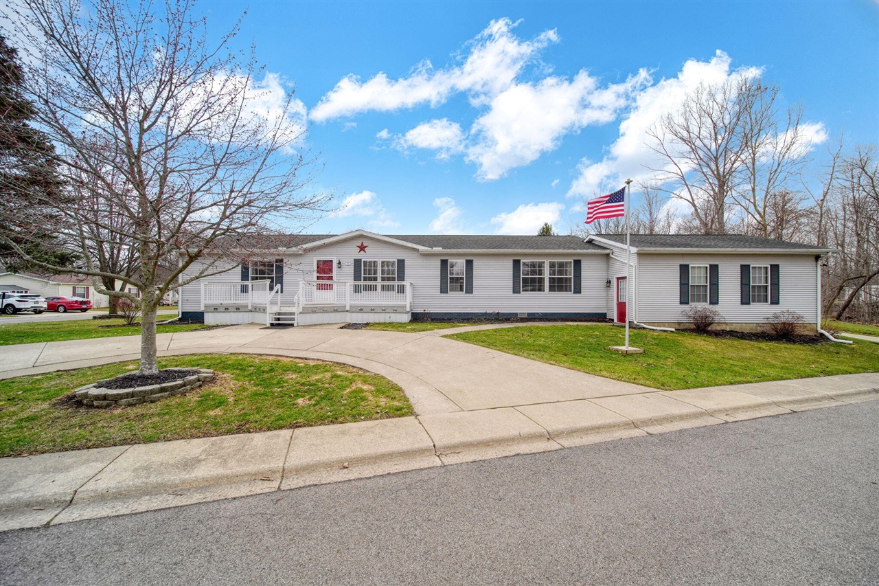701 Missouri River Drive, Adrian, MI, 49221-3780