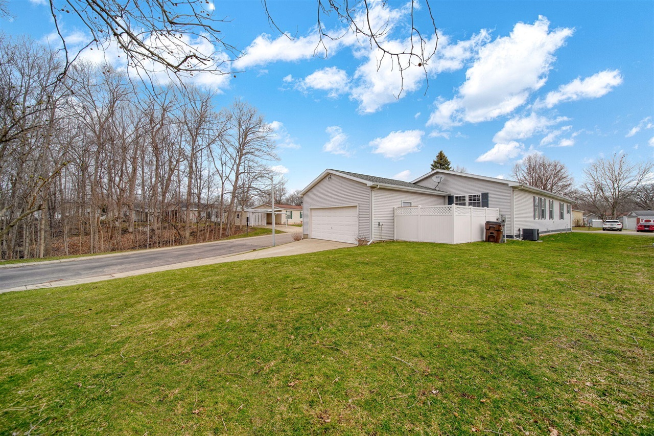 701 Missouri River Drive, Adrian, MI, 49221-3780
