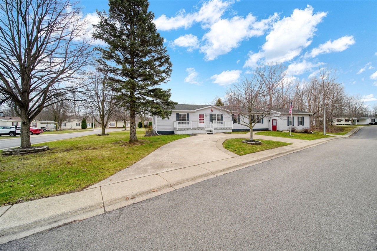 701 Missouri River Drive, Adrian, MI, 49221-3780