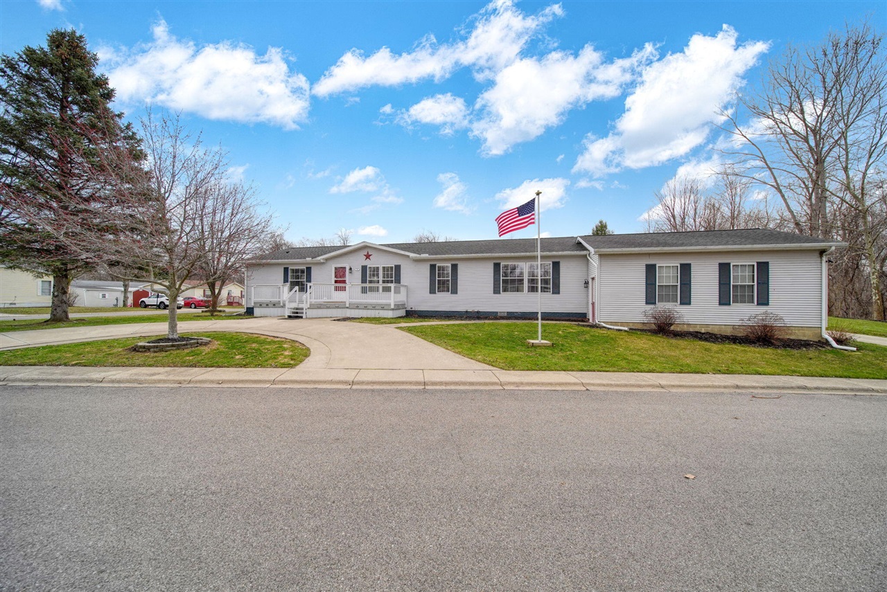 701 Missouri River Drive, Adrian, MI, 49221-3780