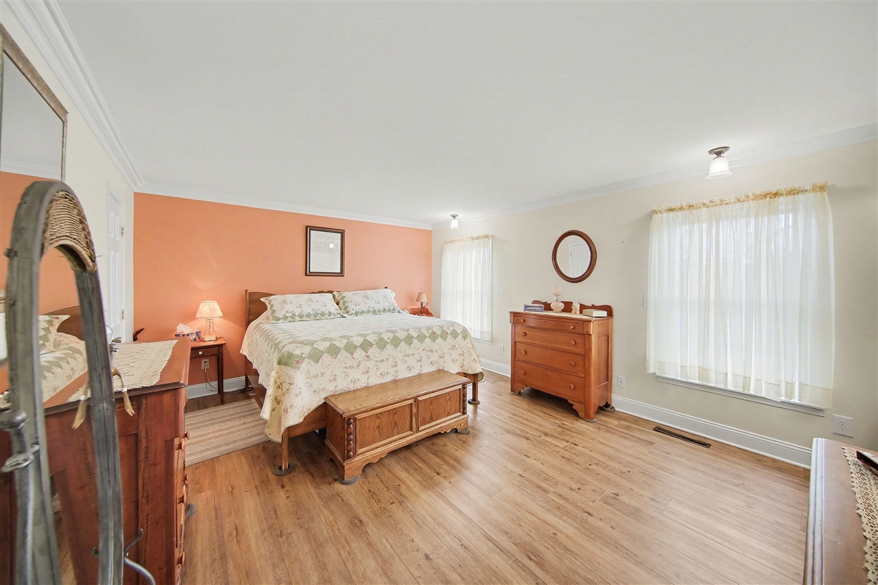 19840 Queens Court, Manchester, MI, 48158-8543