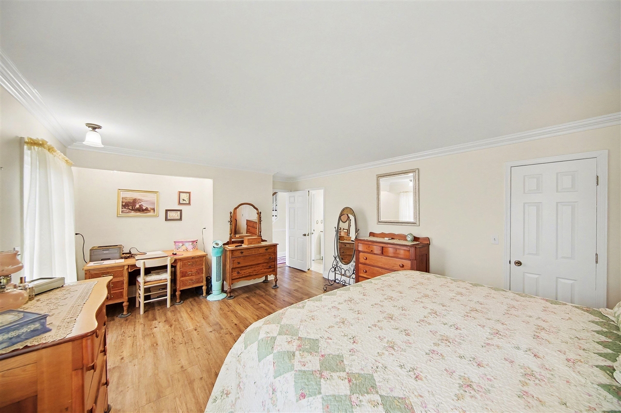 19840 Queens Court, Manchester, MI, 48158-8543