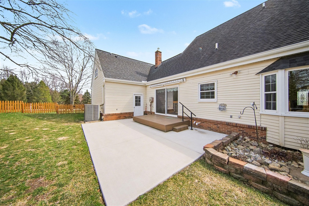 19840 Queens Court, Manchester, MI, 48158-8543