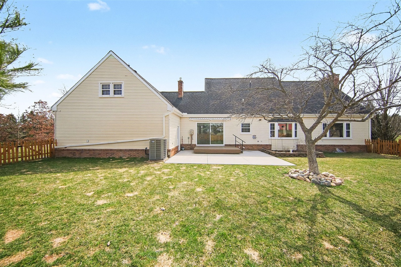 19840 Queens Court, Manchester, MI, 48158-8543