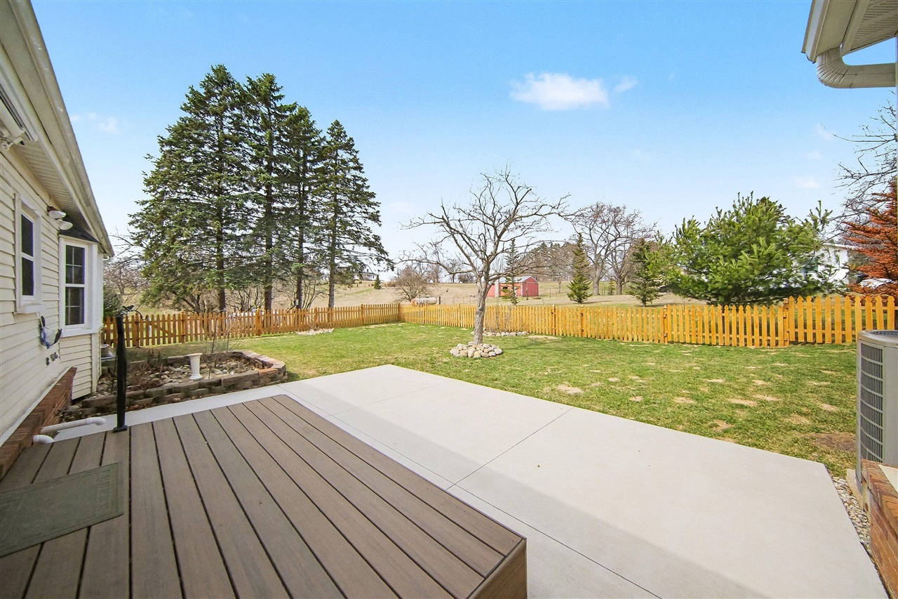 19840 Queens Court, Manchester, MI, 48158-8543