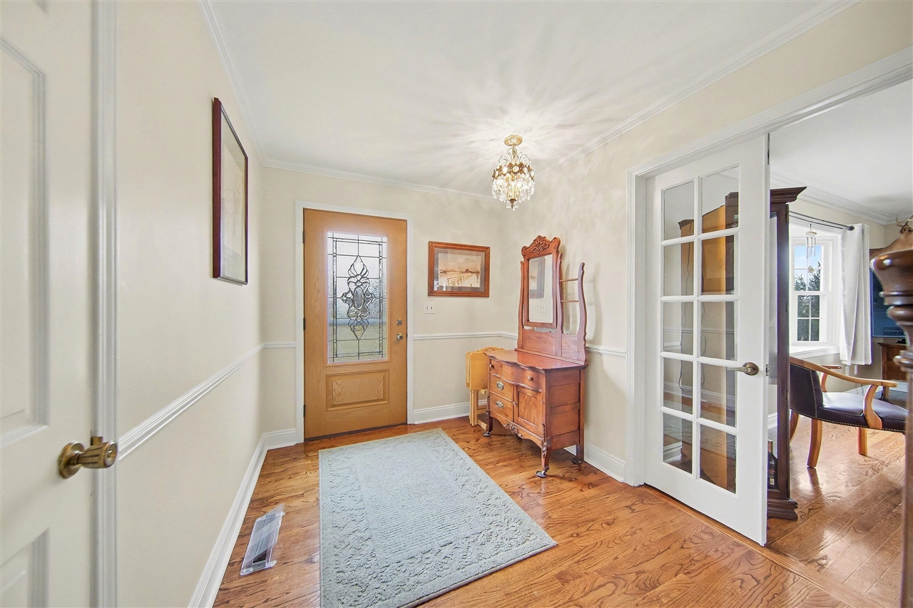 19840 Queens Court, Manchester, MI, 48158-8543